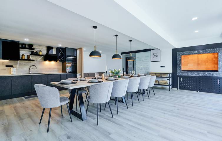 Geräumige Ferienwohnung mit Pool und Terrasse in der Nähe des Flusses Krapina in Krapina-Zagorje