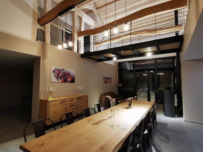 Gîte pour 14 personnes, avec terrasse ainsi que jardin et jacuzzi en Bourgogne-Franche-Comté - 2