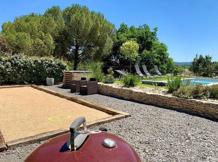 Location de vacances pour 4 personnes, avec vue ainsi que piscine et jardin à Lussas - 2