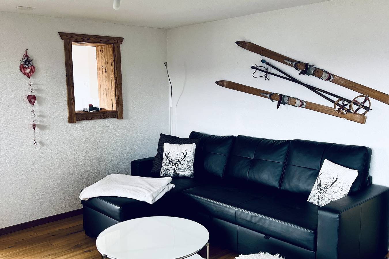 Ganze Ferienwohnung, Chalet Windegg (Charmingstay) - 2.5 Zimmerwohnung Eg in Flumserberg, Flums