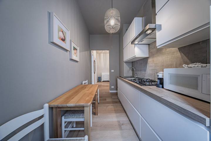 Appartement entier, [Extérieur frais] Parking gratuit • Climatisation • Mer à 1 km in Finale Ligure, Commune de Finale Ligure