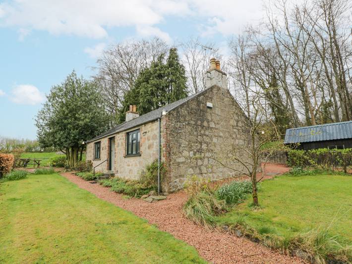 Cottage for 4 people, with Garden in Aberdeenshire