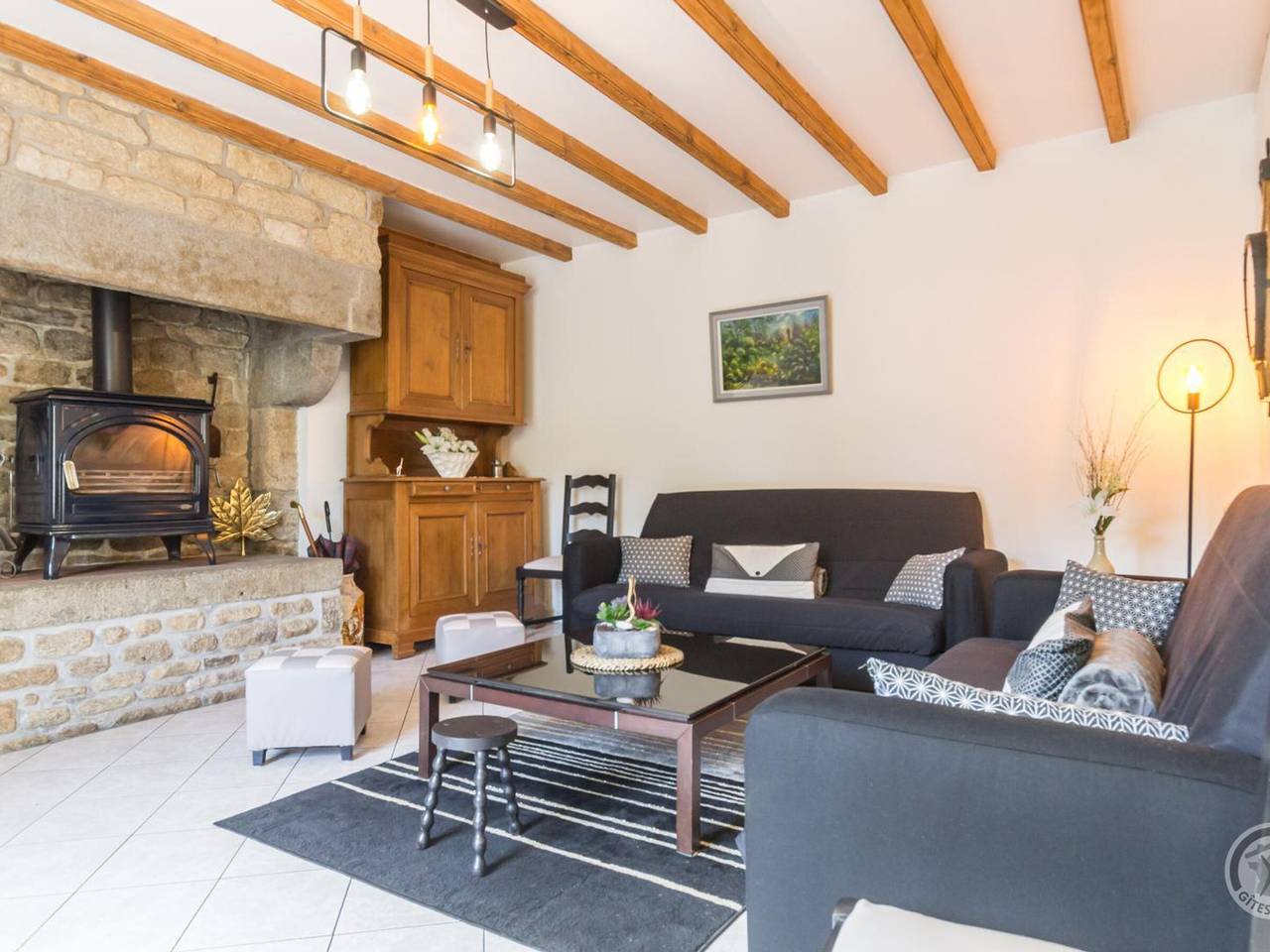 Casa campestre tranquila con wifi y mascotas permitidas, cerca de sitios culturales in Villedieu-les-Poêles, Côte de la Déroute