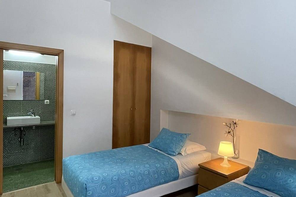 Geheel appartement, Apartment-Ensuite-Porto das barcas in Praia do Farol, Vila Nova de Milfontes