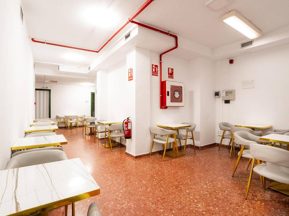 Just hostel capsules in El Barrio, Alicante