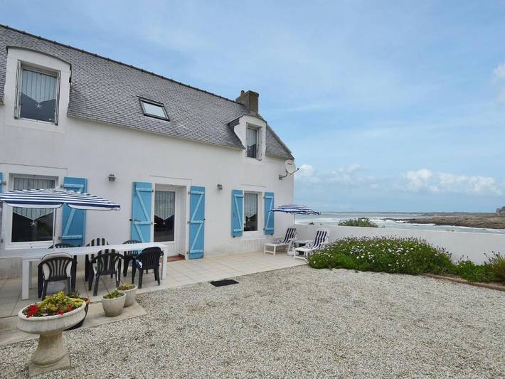 Location de vacances pour 6 personnes, avec terrasse dans Saint-Guénolé