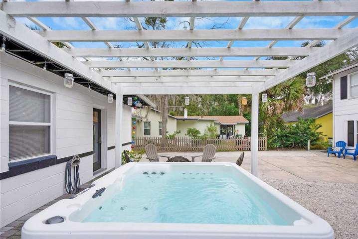 Vacation rental for 4 people, with balcony and garden, child-friendly in St. Augustine