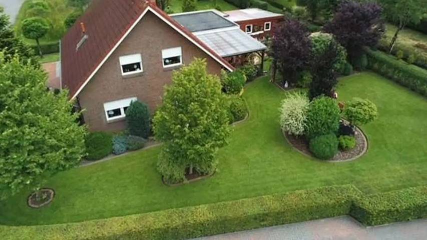 Ferienhaus für 7 Personen, mit Garten in Uplengen