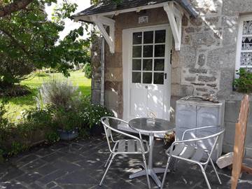 Gîte pour 9 personnes, avec piscine et jardin, animaux acceptés à Trélivan