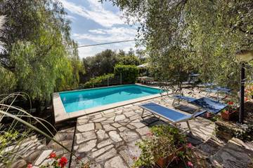 Ferienwohnung für 3 Personen, mit Garten an der Ligurische Küste