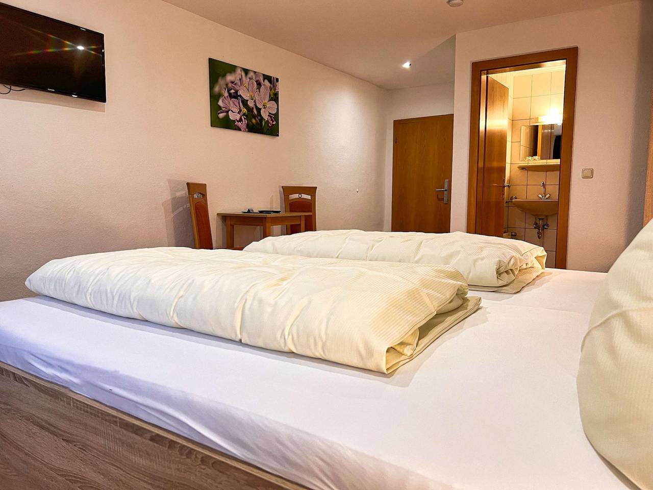 Hotel-Gasthof Altmann - Einzelzimmer mit Wlan in Eschlkam, Ostbayern