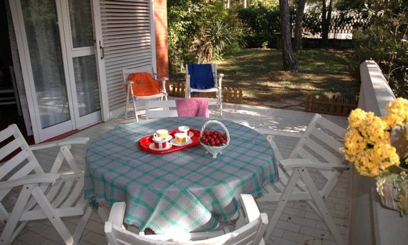 Casa vacanza per 5 persone, con Giardino e Panorama a Lignano Pineta