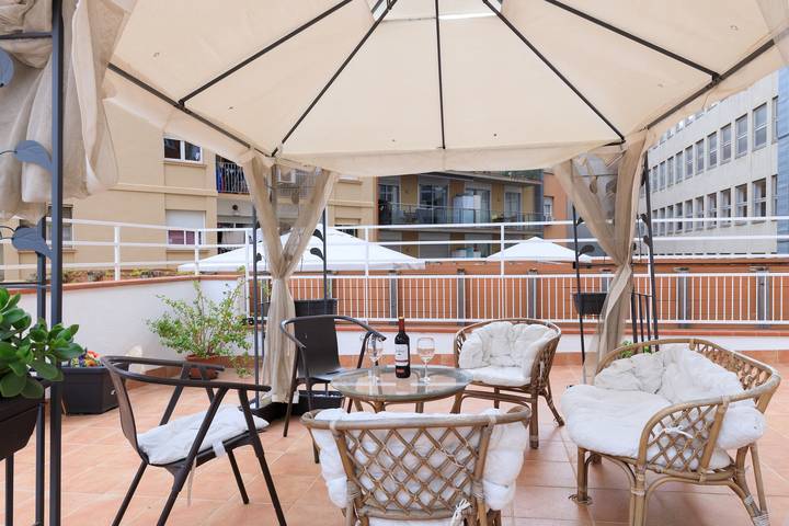 Ganze Wohnung, Private terrace, 3 bedrooms, Eixample in Barcelona Zentrum, Barcelona