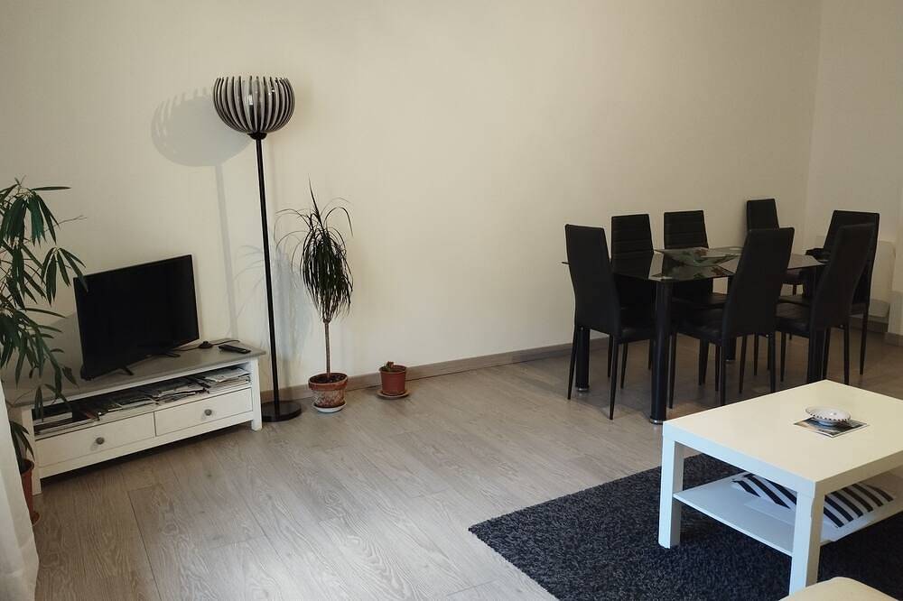 Ganze Wohnung, Le Pied de Ville, Appartement T3 Dans la Vieille Ville de Digne les Bains in Digne-les-Bains, Alpes-de-Haute-Provence