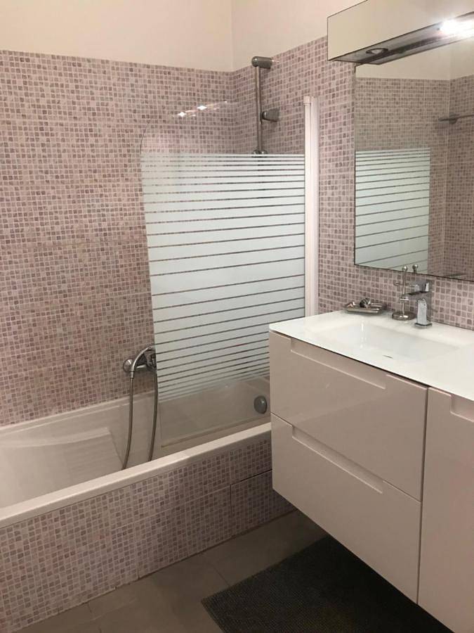 Appartement entier, One-Bedroom Apartment in Ajaccio, Golfe D'Ajaccio
