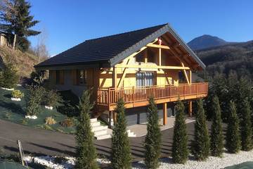 Maison de campagne pour 8 personnes, avec jardin et balcon à Coise-Saint-Jean-Pied-Gauthier