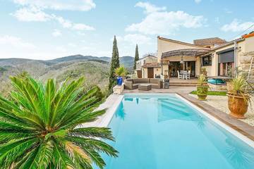 Gîte pour 8 personnes à Cendras
