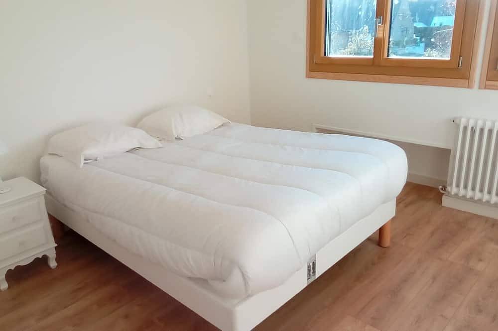 Beautiful seaside Villa in residential area with air conditioning in Le Cabellou, Concarneau
