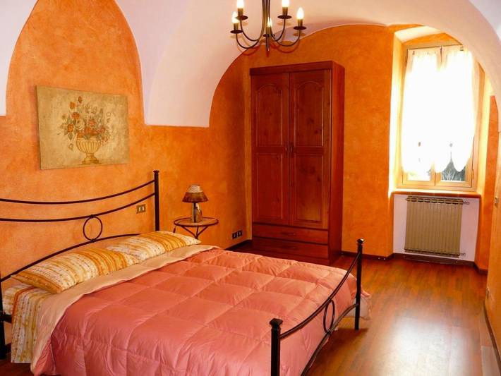 Appartement de vacances pour 2 personnes, avec Balcon ainsi que Terrasse et Vue dans Visionarium 3D Dolceacqua
