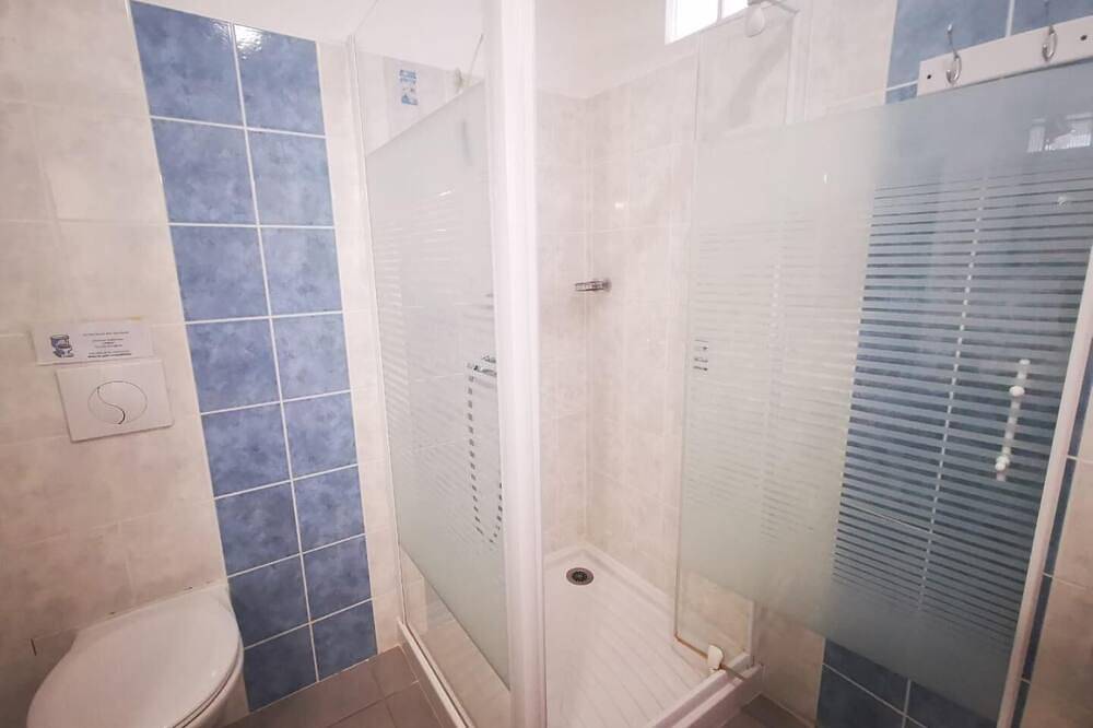 La Glycine - Poussan in Poussan, Côte d'Améthyste