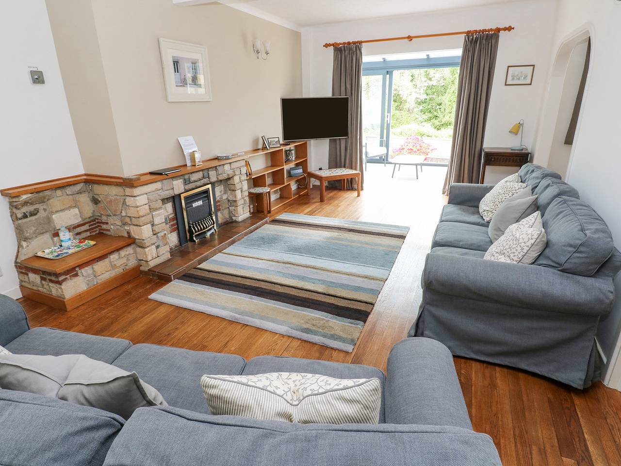 Ashdown House in Saundersfoot, Pembrokeshire
