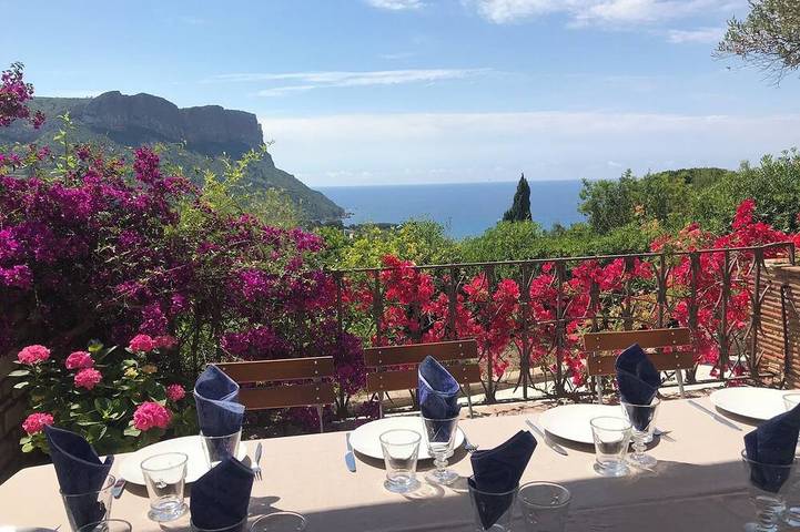 Villa for 9 people, with garden and balcony in Cassis