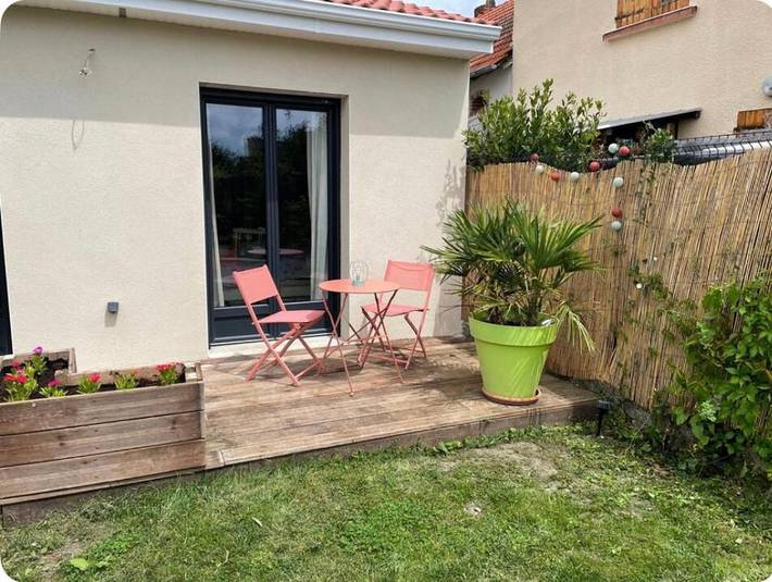Gîte pour 2 personnes, avec terrasse et jardin à Creuzier-le-Vieux - 4
