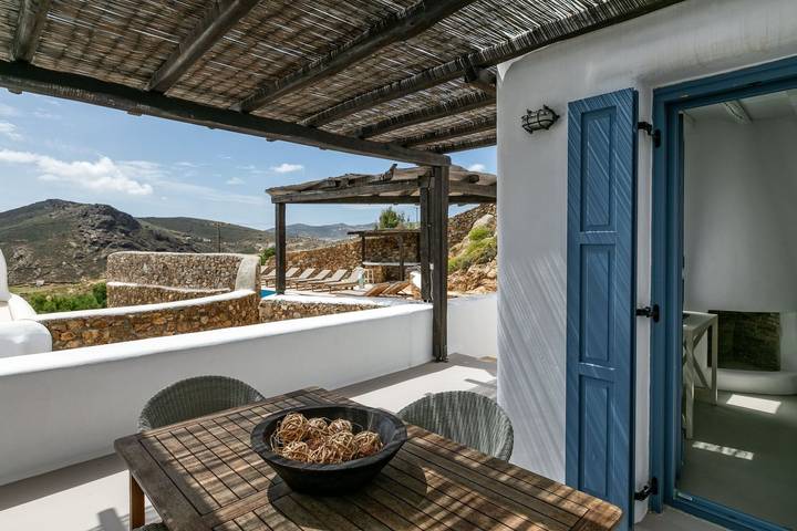 Chalet para 4 personas, con piscina además de jardín y vistas al mar en Mykonos