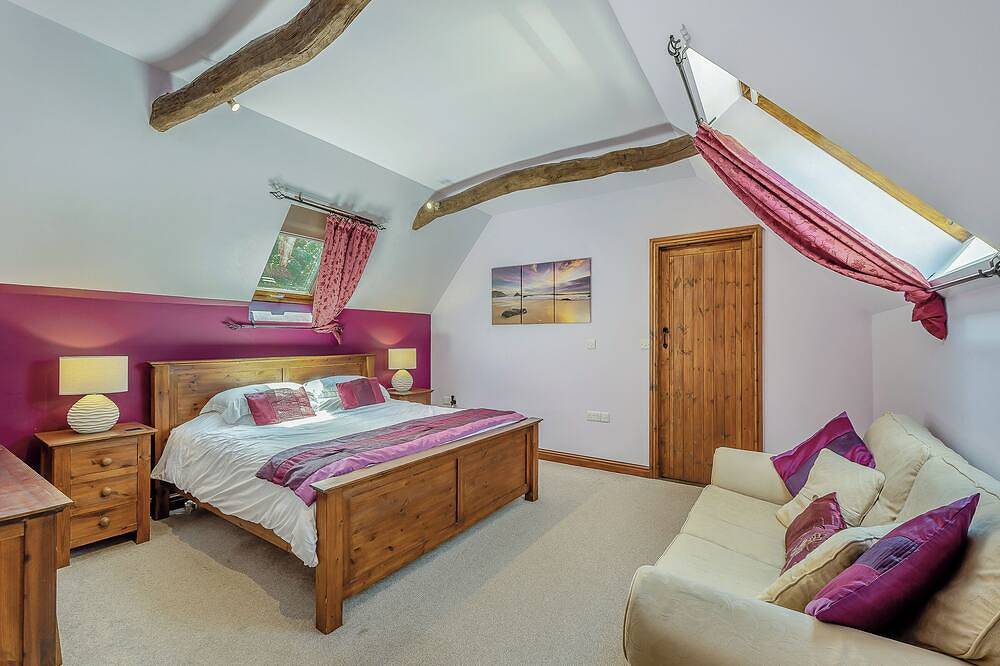 5 bedroom accommodation in Hartland, Bideford in Hartland, Hartland Devon Heritage Coast