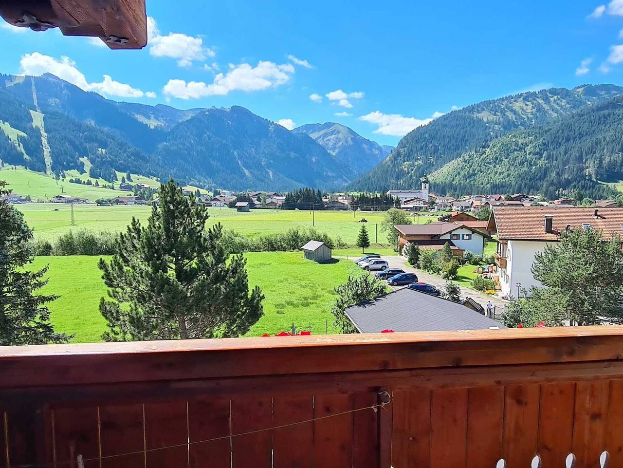 Landhaus Gugger - Einzelzimmer 1 in Tannheim (Tirol), Allgäuer Alpen (Österreich)