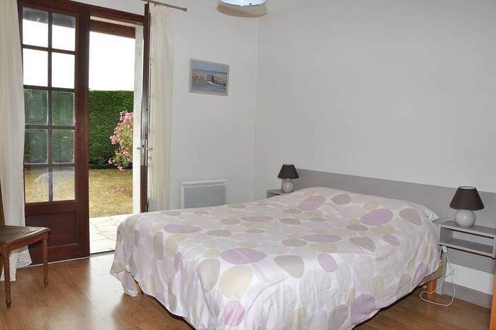 Promoción: Casa 6 pers, terreno cerrado 600m2, 400m playa, mar y tiendas. in Saint-Denis-d'Oléron, Côte de Beauté