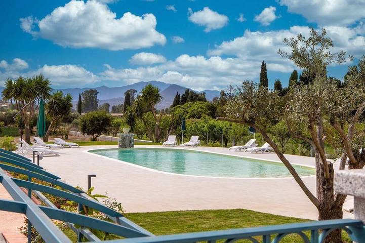 Appartamento vacanze per 5 persone, con piscina e giardino - 1