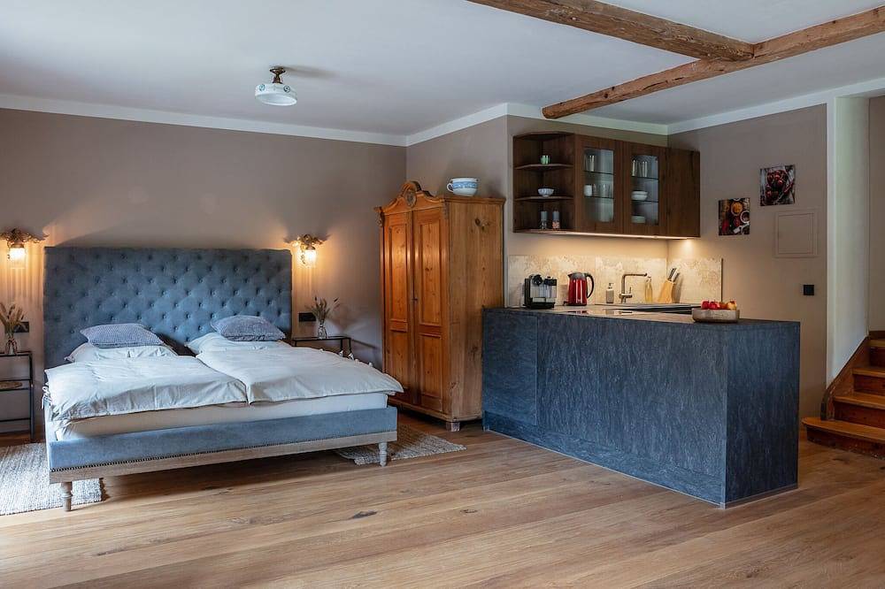 Ganze Wohnung, Ferienwohnung \"Sonnwend\" - Gasthof Zipflwirt in Bayrischzell, Alpenland Tegernsee Schliersee