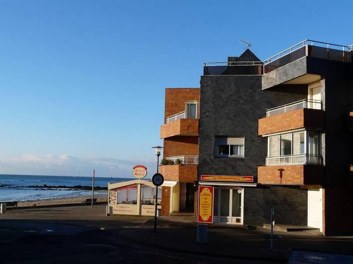Gîte pour 3 personnes, avec terrasse, animaux acceptés dans Office De Tourisme De Larmor Plage - 4