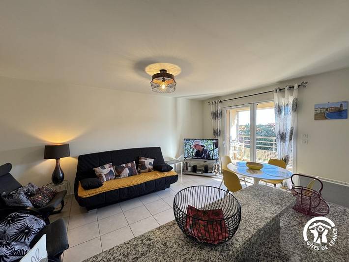 Gîte pour 4 personnes, avec Terrasse et Piscine à Collioure
