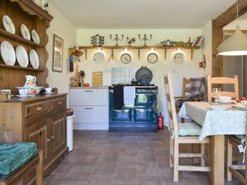 Log Cabin for 4 People in Widecombe in the Moor, Devon, Photo 3