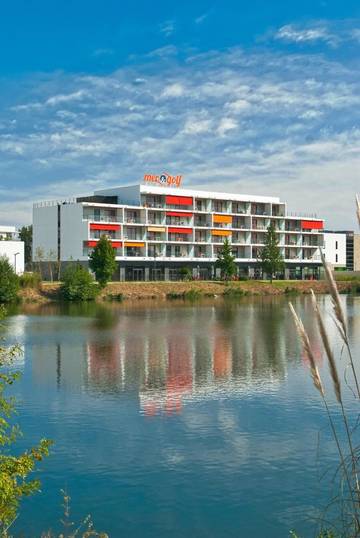 Cottage pour 4 personnes, avec piscine et terrasse dans Plage du Lac de Bordeaux