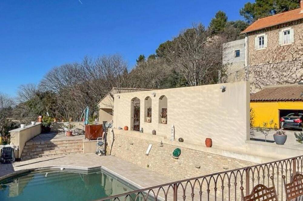 Schönes Zuhause in La Roque-sur-Pernes in La Roque-sur-Pernes, Vaucluse