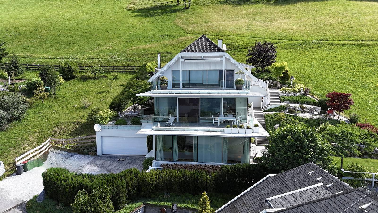Ganze Ferienwohnung, Weisse Villa am Millstätter See in Millstatt, Bezirk Spittal an der Drau