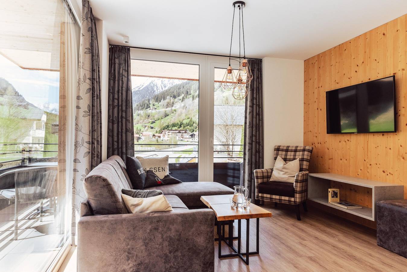 Geheel vakantieappartement, Mountainbiker, douche, Wc, 2 slaapkamers in Kappl, Verwall 