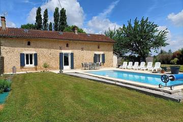 Gîte pour 7 personnes, avec jardin à Notre-Dame-de-Sanilhac