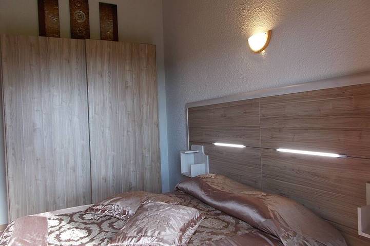 Entire apartment, Apartment t2 Ground floor - Marina d'Arone in Piana, Ajaccio region