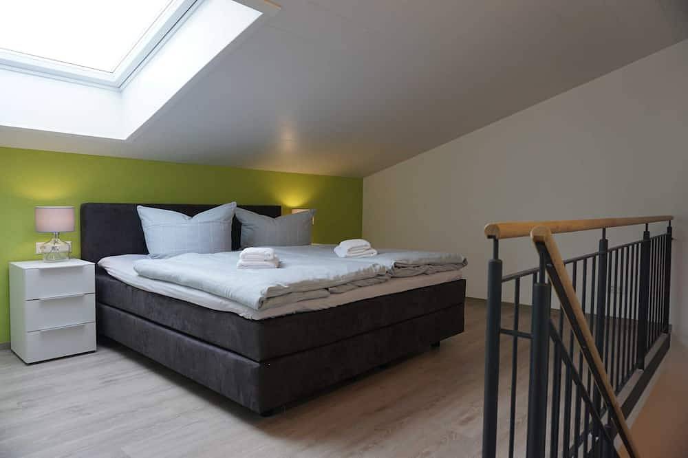 Ganze Wohnung, Ferienwohnung 3 Terrassenlage Berg - Weingut Schaaf in Nordheim (Württemberg), Kraichgau