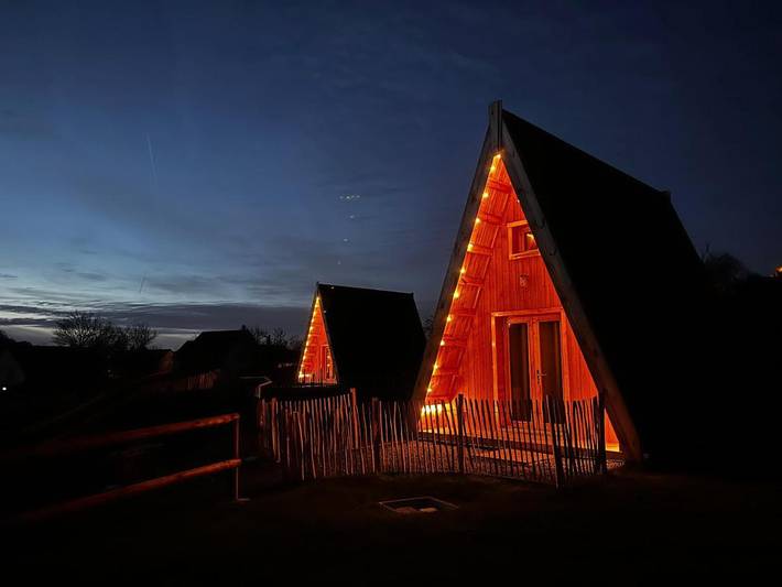 Gîte pour 3 personnes, avec jardin ainsi que terrasse et vue à Fromelennes - 2
