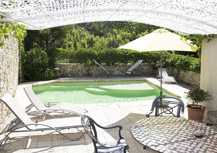 Gîte pour 3 personnes, avec piscine à Robion - 2