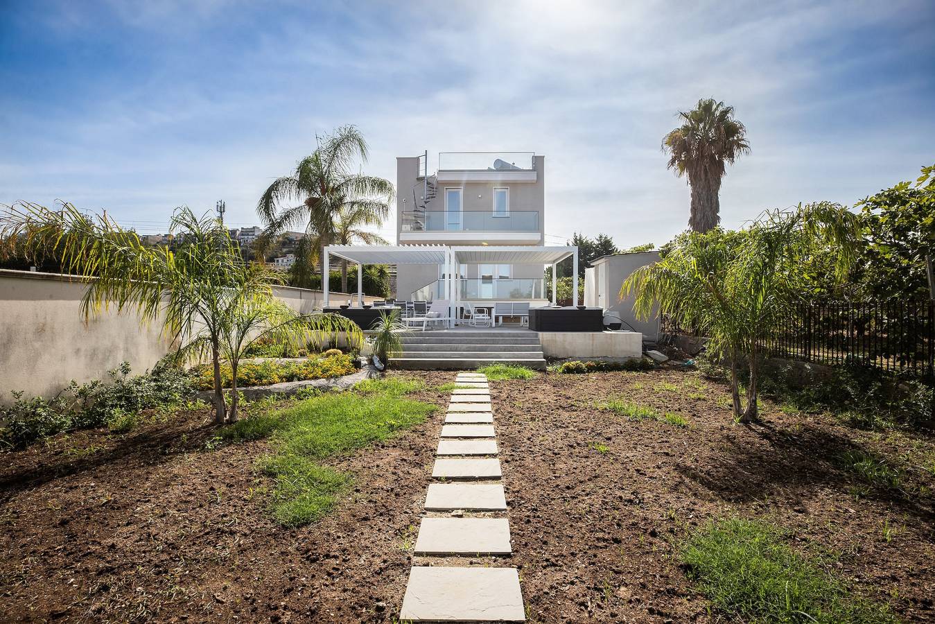 Villa « Zefira Sole » avec vue sur la mer, Wi-Fi et climatisation in Altavilla Milicia, Province de Palerme