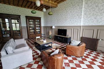 Château pour 10 Personnes dans Saint-Ciers-de-Canesse, Région de Blaye, Photo 4