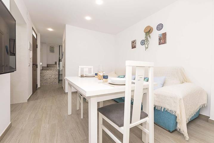 Appartement de vacances entier, El Mirador De Arcos – Duplex-loft avec terrasse et Wi-Fi gratuit in Arcos de la Frontera, Pueblos Blancos