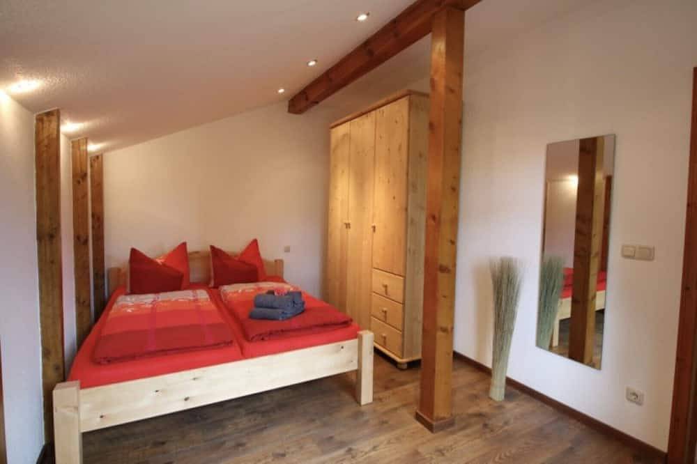 Ganze Wohnung, Exquisite Ferienwohnungen an der Ostsee Ferienwohnung in Bartelshagen II, Saal