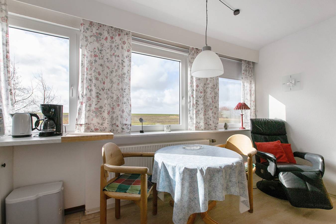 Ganze Wohnung, Apartment 'Fewo 3 Gröde' mit gemeinsamer Terrasse, Gemeinschaftsgarten und Wlan in Dagebüll, Nordseeküste